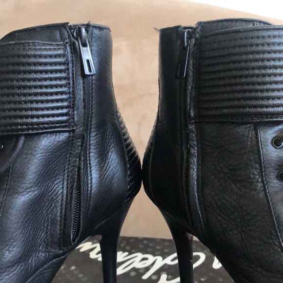SAM EDELMAN Black Vixen Boots - Box will not be shipped as it is too large - Picture 8 of 15